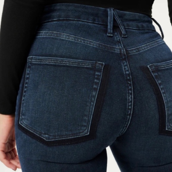 Good American curve skinny 6/28
Darker wash with curtain hem and shadow pockets - Picture 6 of 6